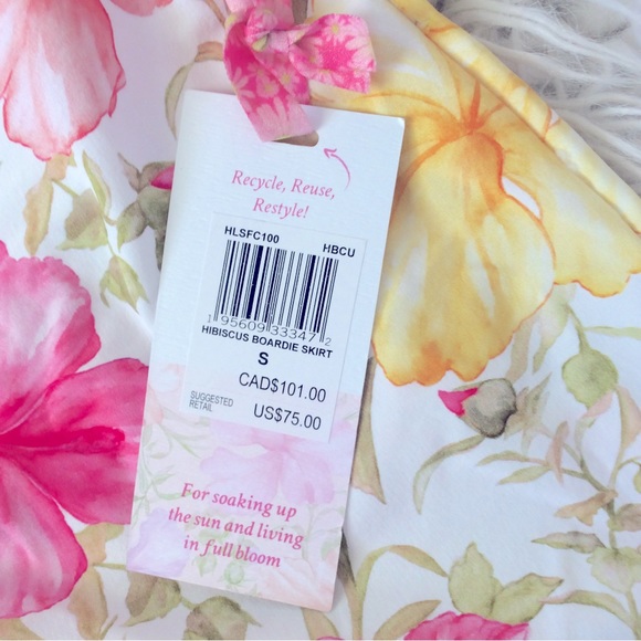 NWT LSF X Hurley Hibiscus Boardie Skirt - Picture 14 of 14